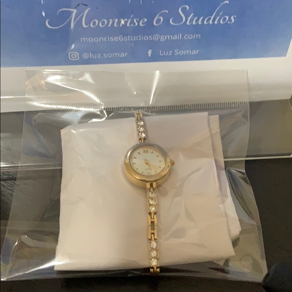 Quartz elegant woman’s thin bracelet watch main image 7
